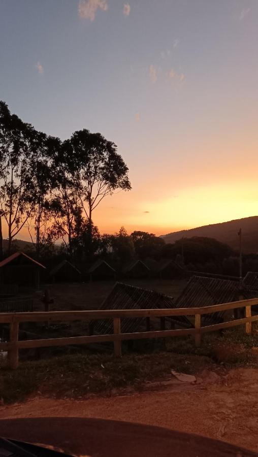 Chales E Camping Do Robinho 1 São Tomé das Letras 外观 照片