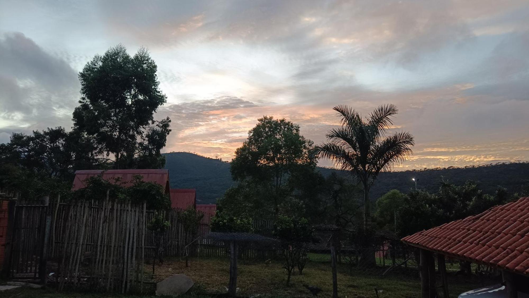 Chales E Camping Do Robinho 1 São Tomé das Letras 外观 照片