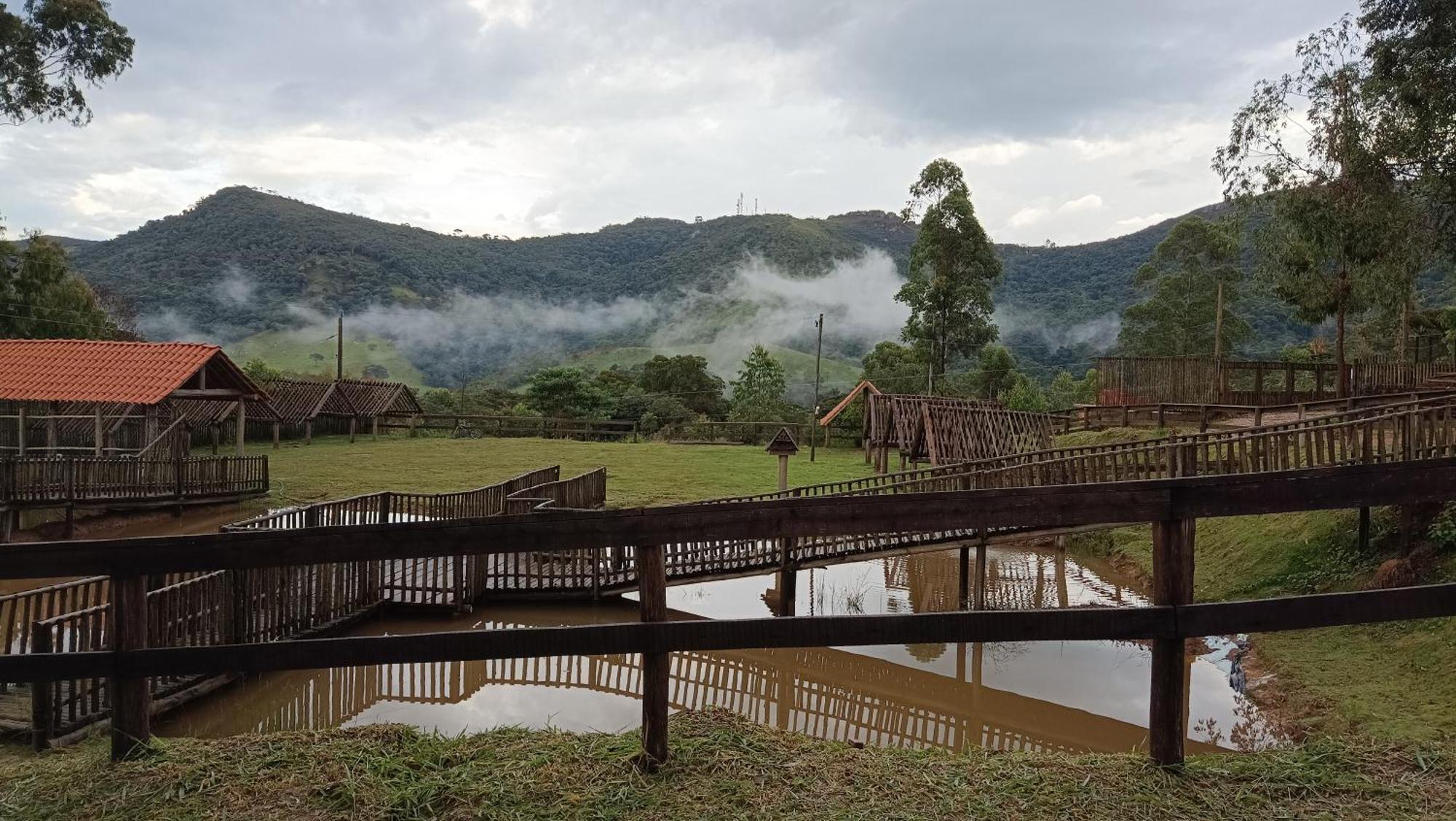 Chales E Camping Do Robinho 1 São Tomé das Letras 外观 照片